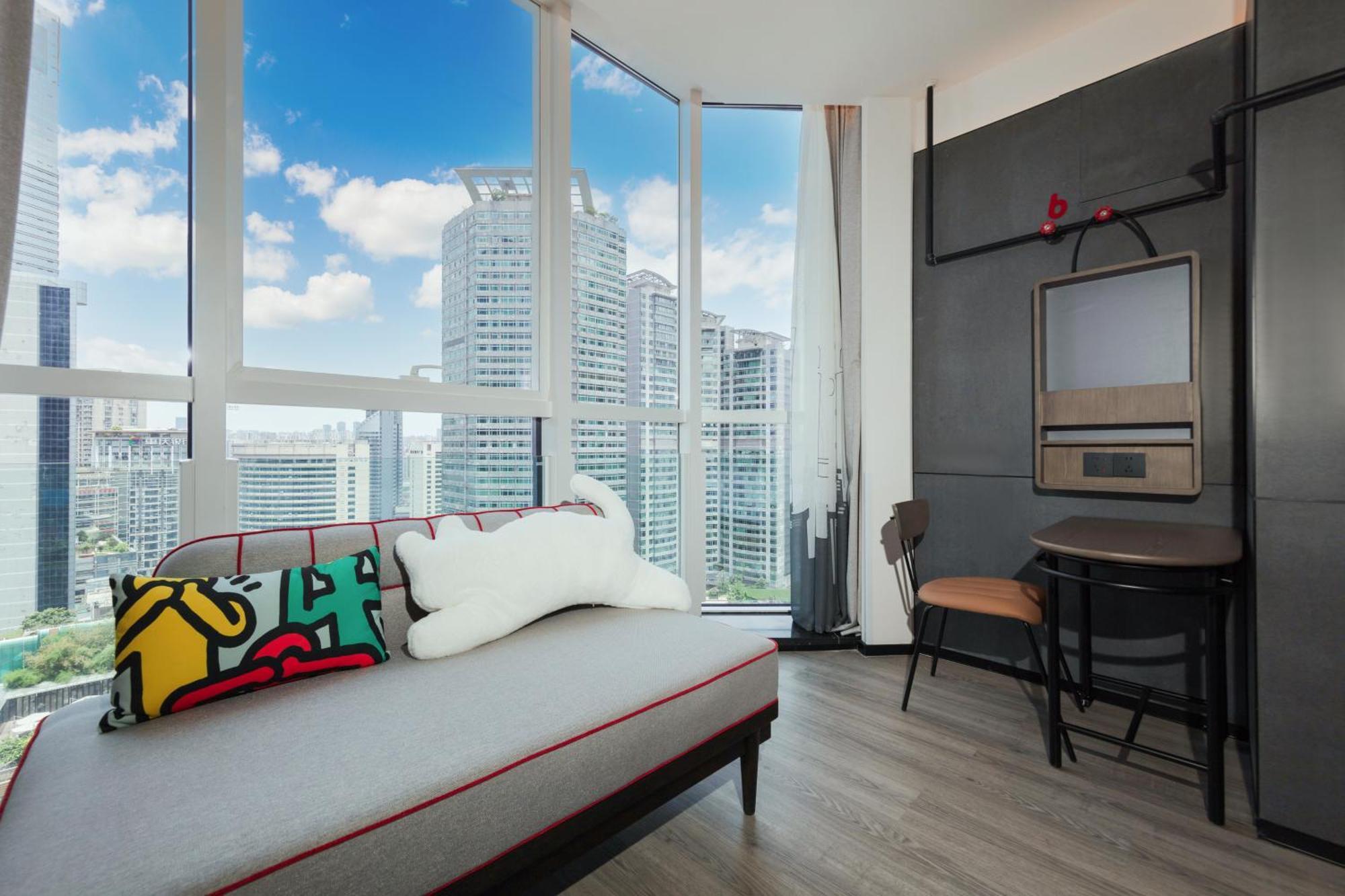 Moxy Chongqing Hotel Bagian luar foto
