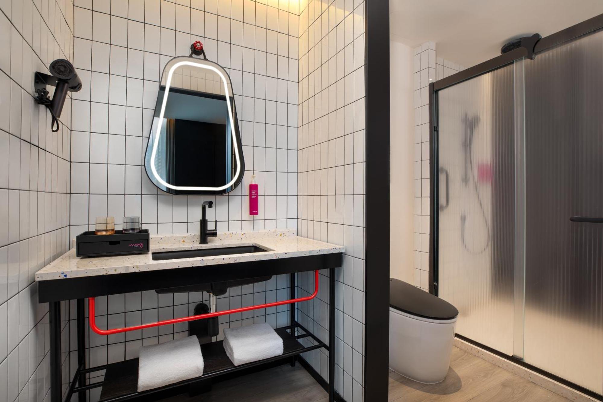 Moxy Chongqing Hotel Bagian luar foto